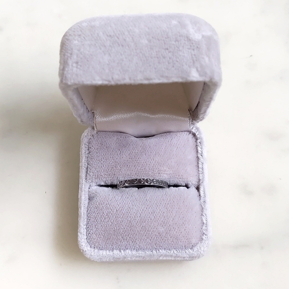 Vintage Sterling Silver 925 with Design Cut Ring. - Picture 1 of 3